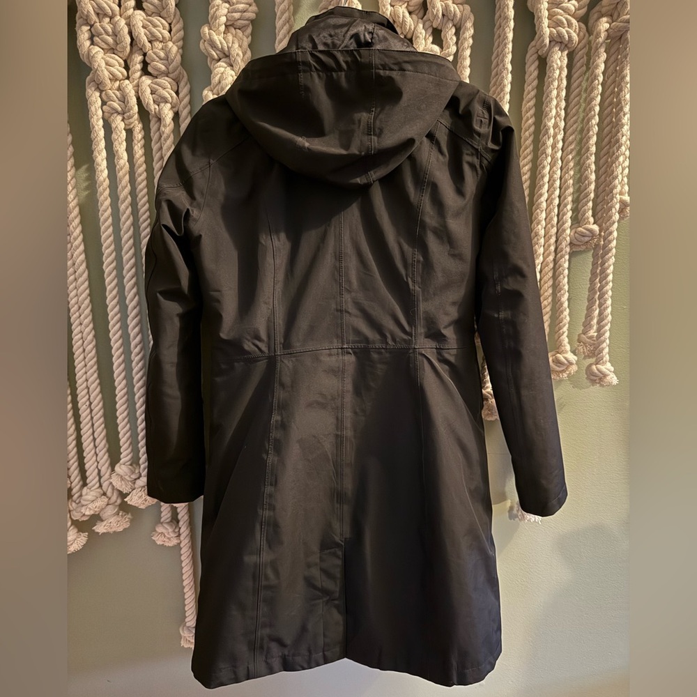 North Face Coat - size M - parka length shell with detachable puffer lining - Picture 5 of 7